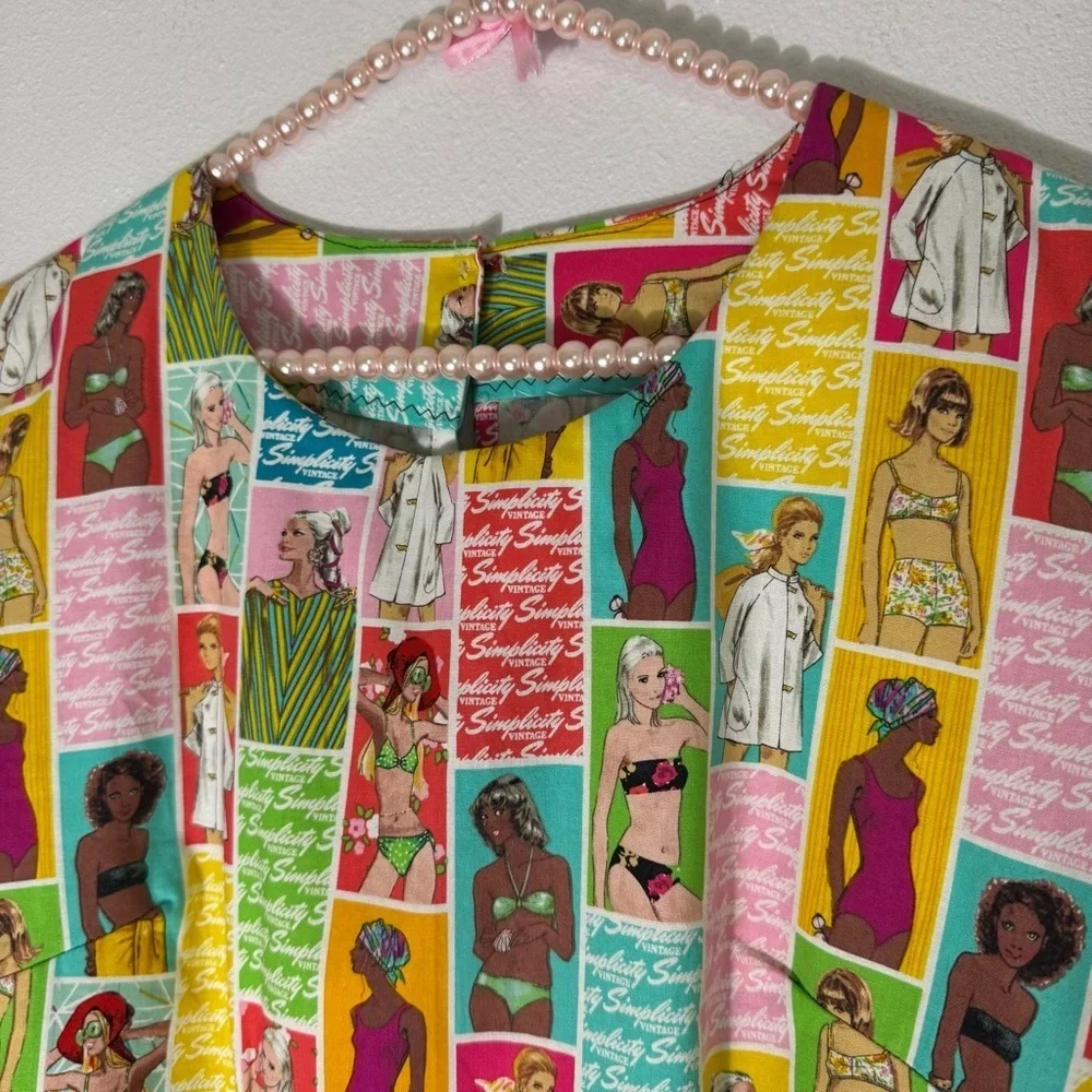 Home sewn Simplicity Vintage summer ladies print scrub top